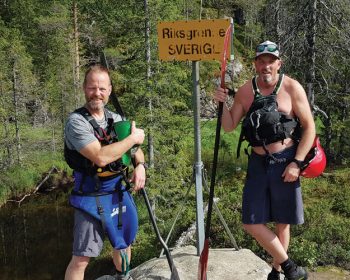 Eirik Mjøen og Egil Gjølme ved ekspedisjonens startpunkt på svenskegrensen.